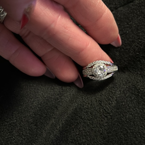 Ring - Picture 6 of 6